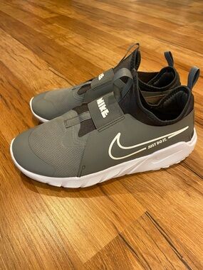 Nike Flex Runner 2 sneaker gray 7